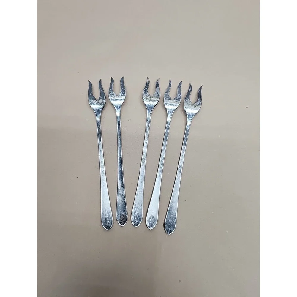 Set of 5‎ VTG Wm Rogers Mfg Co Original Rogers Silverplate Pickle Cocktail Forks